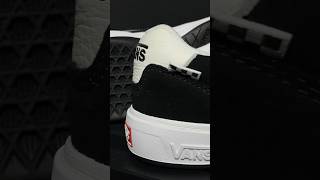 TÊNIS VANS WAYVEE BLACK TRUE WHITE tenis shortsvideo [upl. by Nairbo206]