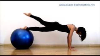 Pilates  Esercizi con la Palla Gym Ball [upl. by Henghold]