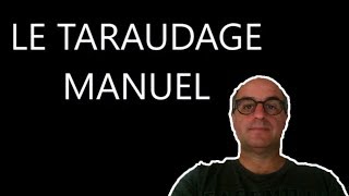 Taraudage manuel dun acier Réaliser un filet Diamètre de perçage pour tarauder [upl. by Llenej399]