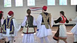 Syrtos Greek dance from Crete by Kyklonas Hellenic Dancers [upl. by Heywood347]