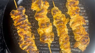 Easy chicken skewers recipe  Chicken skewers on cast iron  How to make chicken skewers [upl. by Thacher830]