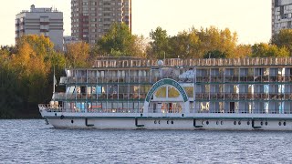 Paddlewheel Cruse Ship Zolotoe Kolco in Moscow [upl. by Minetta872]