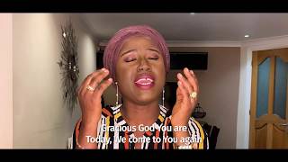 Diana Hamilton quotDOMFO NYAMEquot Gracious God Spontaneous Worship Medley [upl. by Aldwon710]