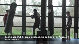 Leerlingen LOII krijgen kickboxclinic bij Bonjasky Academy [upl. by Aislehc14]