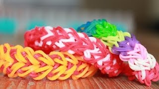 Rainbow loom Nederlands hartjes armband heart bracelet [upl. by Dlorrej]