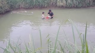 Survival Father and sons go fishing  In the small countryside of Vietnam Nguyen Van Hanh [upl. by Allyson]