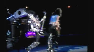 Kisslive in RioCreatures TourMaracanã stadium1983HQVinnie VicentEric Carr [upl. by Keever]