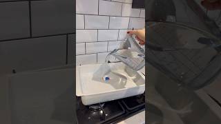 NEW CLEANING HACKS 2024 🤩 quick and easy oven cleaning tip cleaningtips cleaninghacks [upl. by Willock]