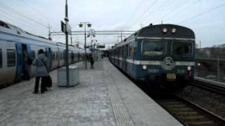 X1 X60 and X40 train in Årstaberg [upl. by Nabroc]