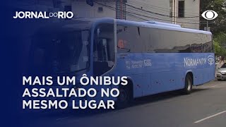 Ônibus da linha 2345 é assaltado pela segunda vez na semana [upl. by Pronty]