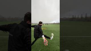 REACTION TRAINING 🤯 goalkeeper goalkeepertraining [upl. by Nicolina678]