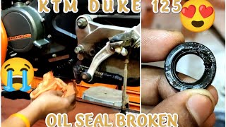 OIL SEAL BROKEN OF KTM DUKE 125  THE MH67 RIDER  youtube [upl. by Adyeren128]