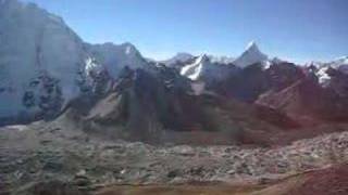 Vista al Everest desde Kala Pattar [upl. by Milan]