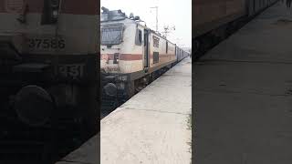 12379 Sealdah Jaliyawala Bagh Express Sealdah to Amritsar Jn [upl. by Esidarap]