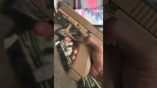 Glocks are the best edc glock19mos [upl. by Hillery]