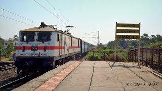 FURIOUSLY SKIPPING DELUX EXPRESS AT UMROLI  WESTERN RAILWAYS [upl. by Torey545]