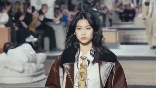 정호연 그녀의 루이비통 런웨이를 보고 만든 패션쇼 음악 ㅣ Louis Vuitton Women’s FallWinter 2022 [upl. by Borlase]