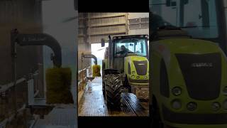 🌾 Modern Farming CLAAS Tractor Lays Straw Bedding in the Cowshed 🚜 [upl. by Odirfliw]