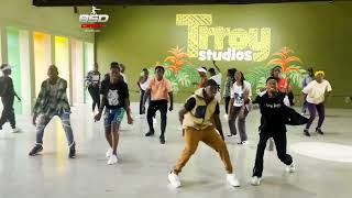 Chaw Chaw Deejay Ll ft Fik Fameica official Dance video tiktokchallenge bsdcrewug tiktokers [upl. by Juliane]