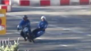 Moto con sidecar en barcelona HD  Sidecar Motorcycle [upl. by Hoopes257]