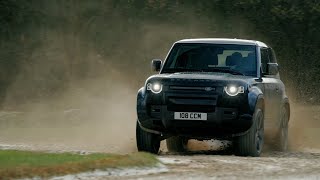 2022 Land Rover Defender V8 First Look — Carscom [upl. by Liebowitz116]