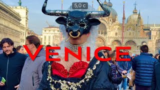 VENICE CARNIVAL 2024 WALKING TOUR RIDING along the canals of Venice on a GONDOLA [upl. by Rednave13]