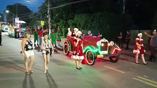 Holambra toda decorada para o Natal e o desfile do Papai Noel [upl. by Llabmik]