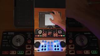 Djay Pro Ai 4 decks 2 controllers djayproai djequipment [upl. by Yebba]