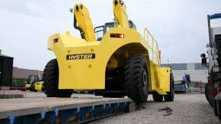 titocom  Loading a Hyster reach stacker onto a low loader [upl. by Analat]