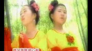 Chinese New Year Song 红色季节 四千金 [upl. by Eilrebma601]