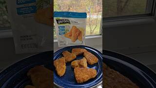 Gardein vegan fsh fillets review [upl. by Pleione245]