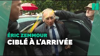 À Moissac Éric Zemmour visé par un jet d’œuf [upl. by Mozes583]