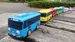 20Types Tayo the Little Bus Toy ☆ 꼬마 버스타요 Chibikko Bus Tayo Lets play with a round rail toy [upl. by Philippe]