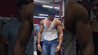 Bicep 💪 fit gymposefitness bodybilder gymmotivation shorts [upl. by Roobbie]