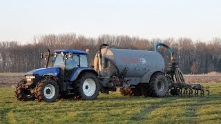 New Holland TM140 amp Record  drijfmest injekteren [upl. by Clair315]