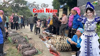 Chợ phiên vùng cao những ngày cuối năm  Người người chen lấn đồ rừng chất như núi [upl. by Ramyaj774]