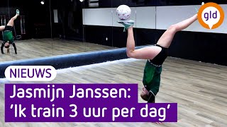 JASMIJN Janssen is KAMPIOEN freestyle VOETBALLEN [upl. by Caralie132]