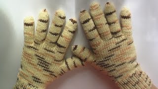 Перчатки Вязание на спицах How to Knit Gloves spokes [upl. by Enajiram]