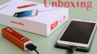 Jackery Mini Unboxing amp Review  Portable Charger 3200mAh  iPhone iPad Samsung Galaxy [upl. by Davine]