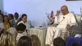 Sri Harilal Poonja ♥ Papaji ◦ Satsang with Papaji 19940226 [upl. by Reteip]