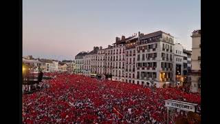 El ‘Txoria txori’ más multitudinario es de Baiona [upl. by Melquist]