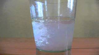 Experimento con agua y aceite [upl. by Jak]