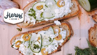 Recette Tzatzíki Grec sur toast pour lapéro facile et diététique  Hervé Cuisine [upl. by Esinrahc]