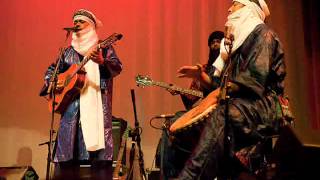 Tinariwen  Aldhechen Manin [upl. by Inalel]