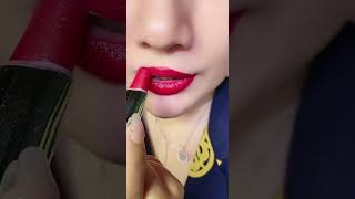 Temperament red Little gold diamond lipstick that is not easy to fadeLipstick test color sharing [upl. by Ahsinat]