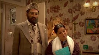 Citizen Khan S01 E03 Family Holiday [upl. by Marcin]