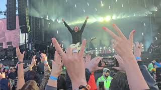 Foo Fighters  EntranceAll My Life Intro LIVE 150624 MANCHESTER OLD TRAFFORD CRICKET GROUND [upl. by Ades]