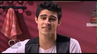 Violetta  Clip officiel Entre Tu y Yo  EXCLU Disney Channel [upl. by Idou]