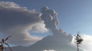 Eruption Tungurahua 01 02 2014 from the start [upl. by Remde]