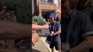 Eddie Vedder Gives GIFT To Fan pearljam [upl. by Nodnarbal88]